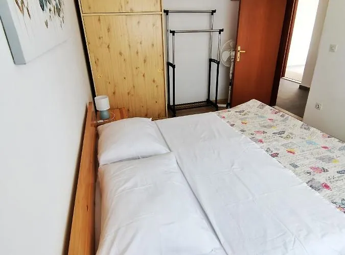 Hramina Apartment Murter